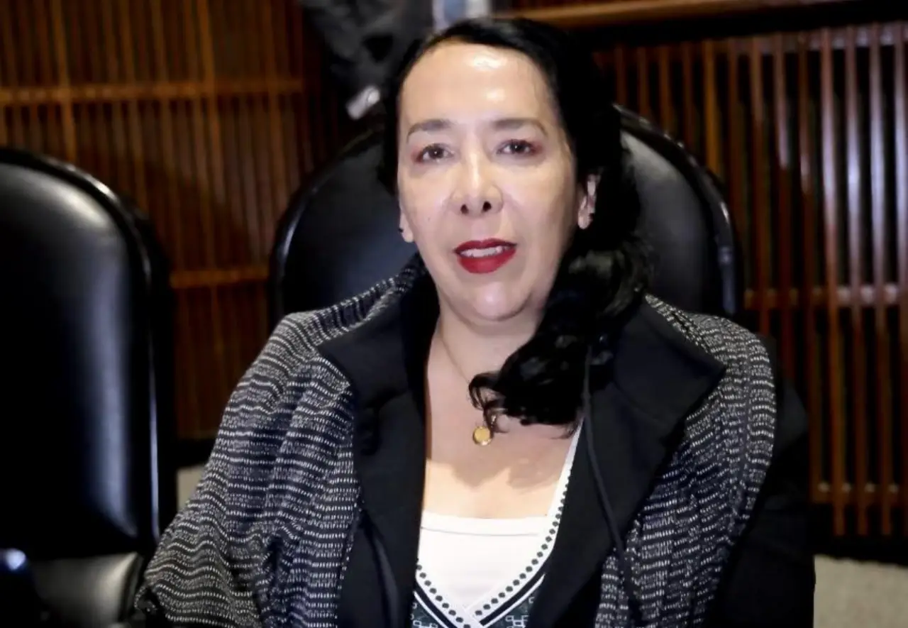 "La diputada morenista Hilda Brown reafirma su integridad fiscal y pone en entredicho la decisión que congela sus cuentas bancarias"