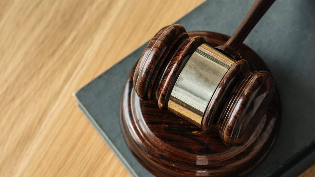 Nueva orientación para la justicia: Reforma a la Ley de Amparo sin retroactividad, en un giro político que abre nuevas perspectivas.