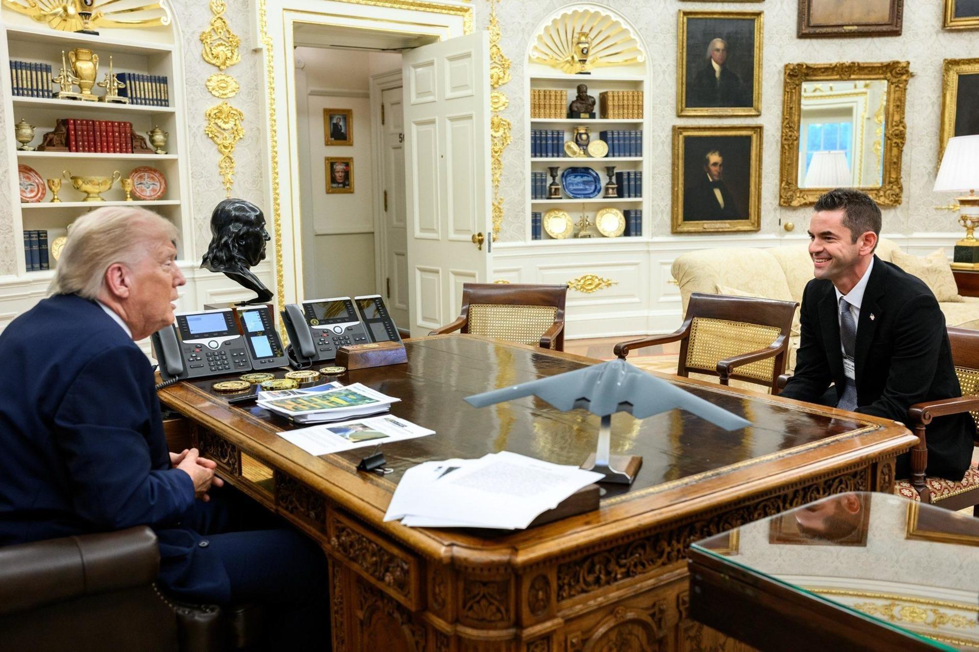 El astronauta Donald K. "Delta" Wilder pide urgencia al Senado para confirmar su designación y liderar la misión lunar de Trump antes de que el tiempo corra en contra de la aventura espacial.