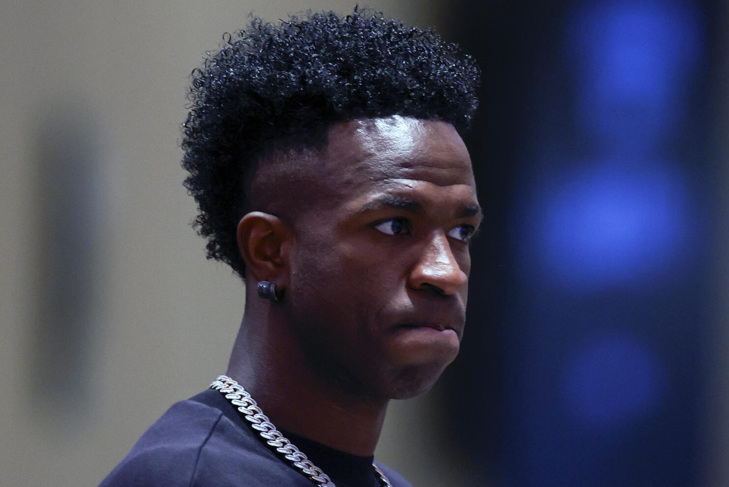 "Un Golazo de Oferta: La Propuesta Millonaria que Pone en Juego el Futuro del Estrella Brasileño Vinícius en el Fútbol Europeo"