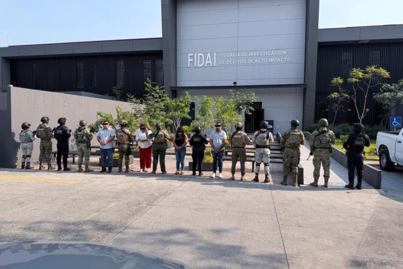 Autoridades capturan a funcionario municipal y dos colaboradores por presunta corrupción en Morelos